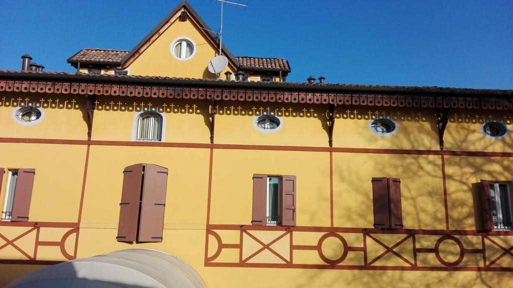 Corte Degli Estensi فورمجيني المظهر الخارجي الصورة